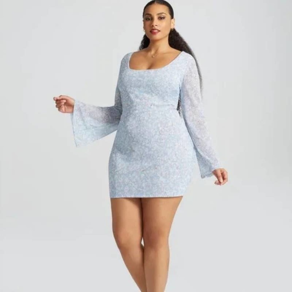 Gabrielle Union Fashion to Figure Dress 0 (XL/12) Blue Bell‎ Sleeve Oversized